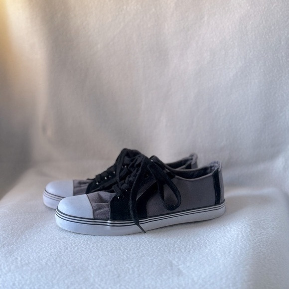 Dickies Size 8 Men’s Gray/Black/White Lace Up Sneakers